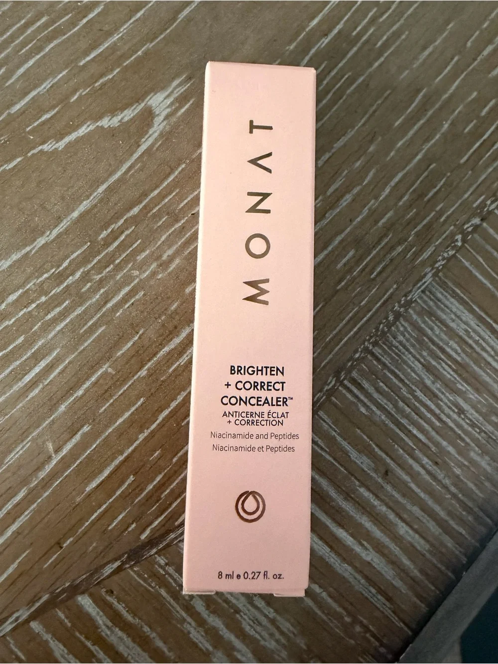 Monat Brighten + Correct Concealer Shade Very Light